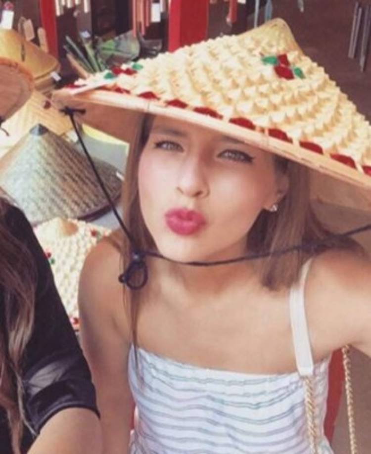 'No tengo problema en ser normal, pero la locura me parece más divertida', posteó en las redes Lorena Aguirre.