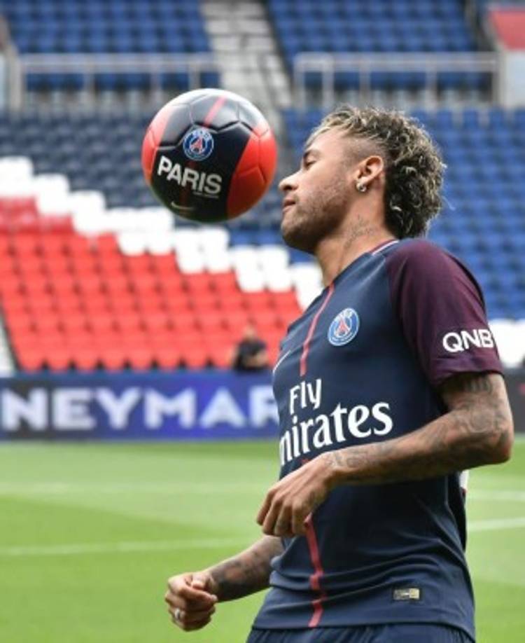 Neymar mostró la calidad que posee.