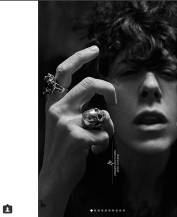 'No podía creer que escribiera canciones porque es un negocio sin reglas, es salvaje. Uno puede ir a una escuela para aprender música y composición pero nadie puede detenerte si quieres escribir canciones. Empecé así y es el desafío más grande de mi vida. Aún no sé si soy particularmente buena en ello pero continúo para mejorar. Y cuando funciona es increíble', dijo LP al diario Arcadia de Colombia.