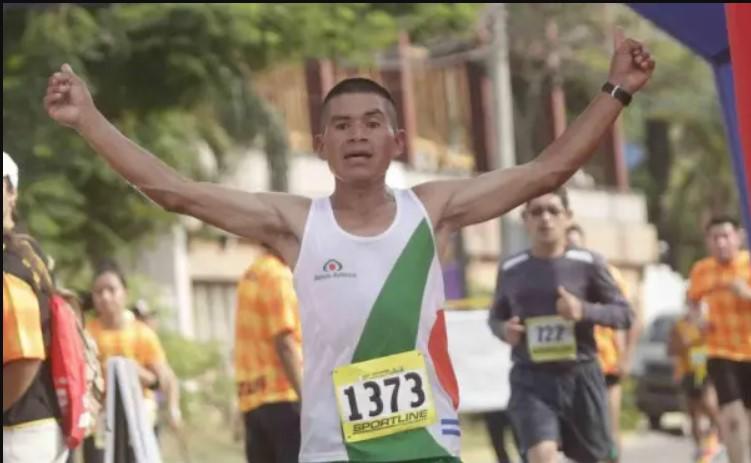 Rodrigo, el único hondureño que estuvo cerca de ganar la Maratón Internacional de La Prensa