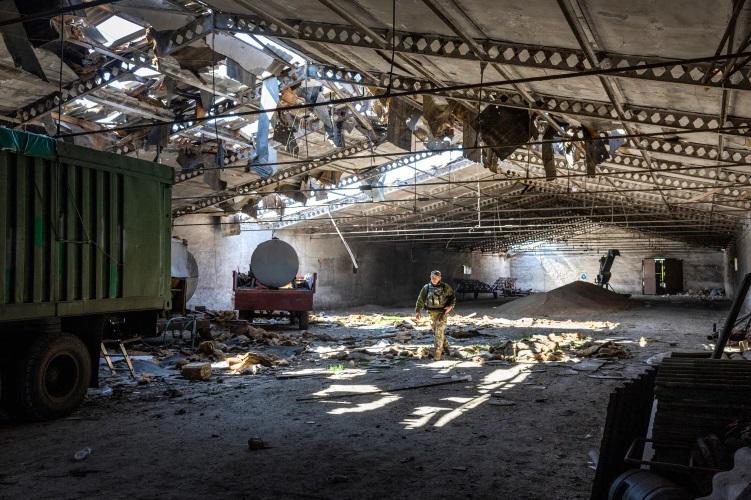 Biden quiere sacar 20 millones de toneladas de cereal bloqueadas en Ucrania