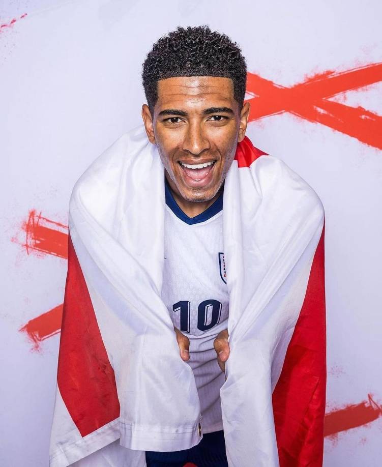 En las redes sociales se han dado la tarea para hablar de las manchas del jugador en su rostro y han evidenciado de qué se trata.