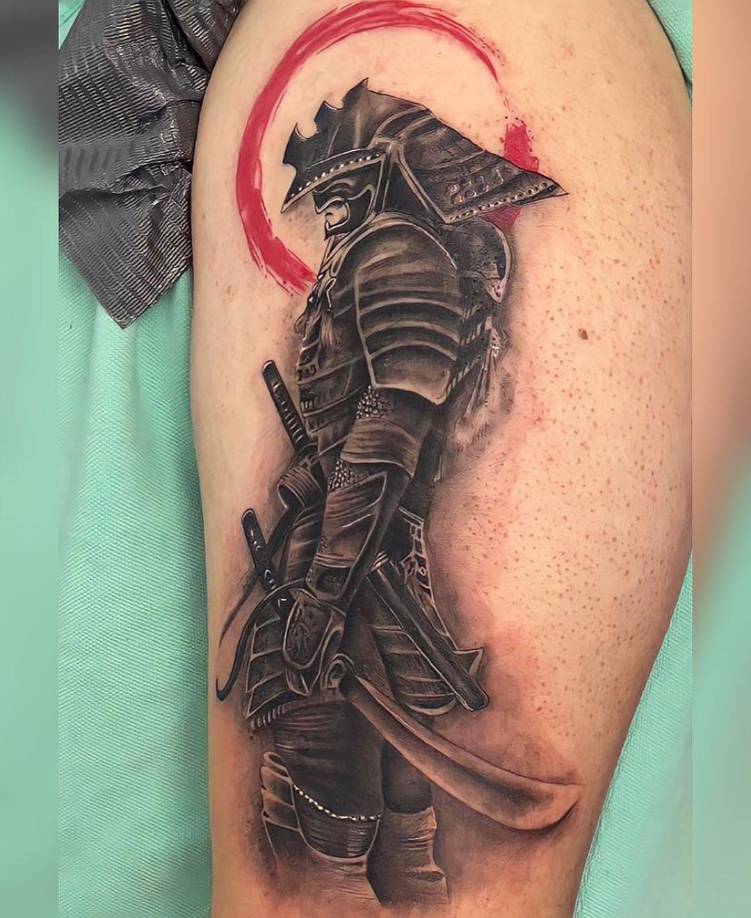 Muere en España reconocido tatuador de jugadores de Olimpia