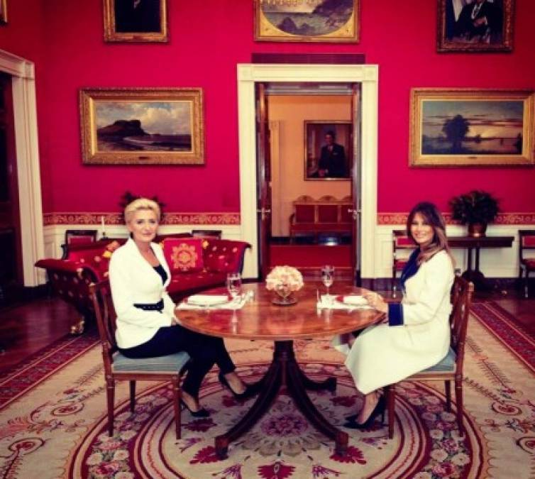 Melania tomó el té con la primera dama de Polonia y discutieron asuntos relaciones a la educación y a los programas para la niñez de ambos países.