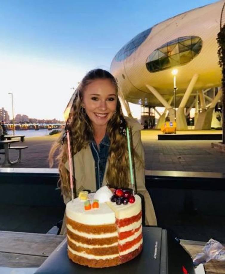 Anne celebró su cumpleaños número 20 el pasado viernes y se encontraba en Seúl en un programa de intercambio.