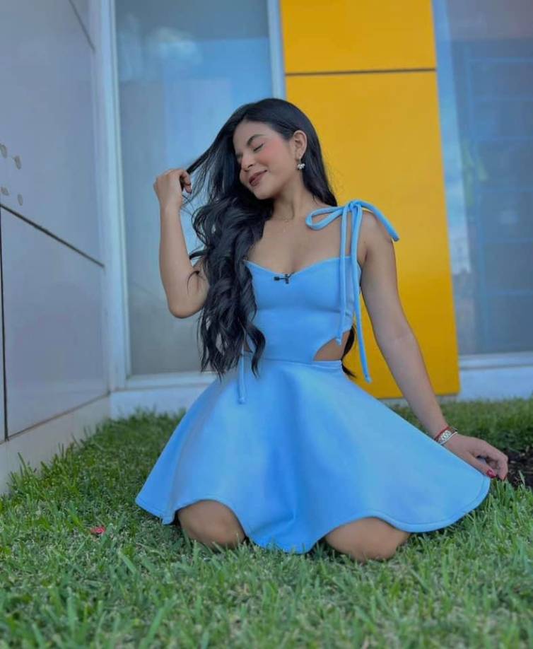 Mientras que en Instagram y TikTok el número de seguidores asciende a 727k y 1.1 millones, respectivamente. 