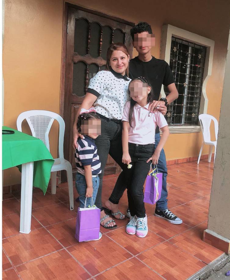 Norely era madre de tres hijos, un varón y dos niñas.