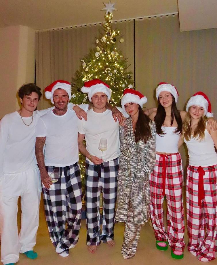 El exfutbolista David Beckham, presidente del Inter Miami de la MLS, pasó la Navidad 2023 junto a su familia.