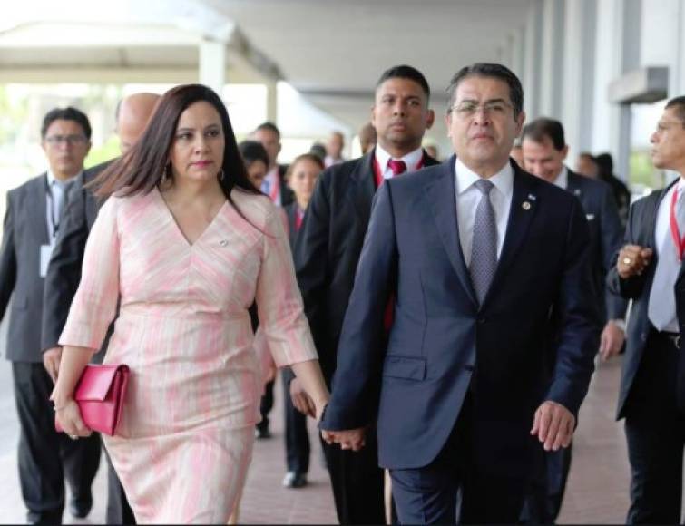 El presidente de Honduras, Juan Orlando Hernández, y su esposa, Ana García Carías, viajaron a Panamá para asistir a la ceremonia de investidura de Laurentino Cortizo como gobernante del país para el período 2019-2024.