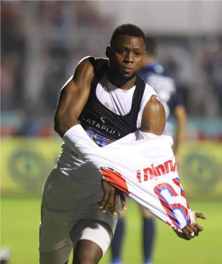 Yustin Arboleda se puso el traje de héroe otra vez y llevó al Olimpia al título.