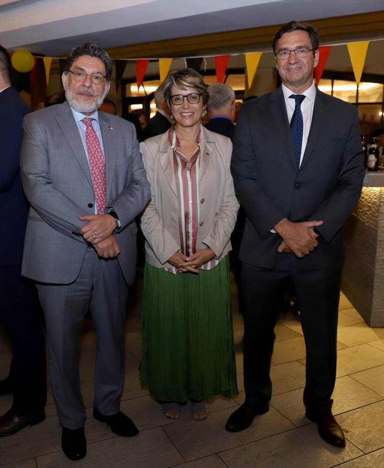 Orlando Garner, Andrea Watson y Diego Nuño García