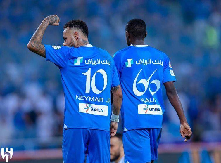 Desde su llegada apenas ha jugado con el club saudi. Las lesiones nuevamente lo marcaron y a finales del 2023 sufrió nuevamente otra lesión que lo mantendrá fuera varios meses de los terrenos de juego. 