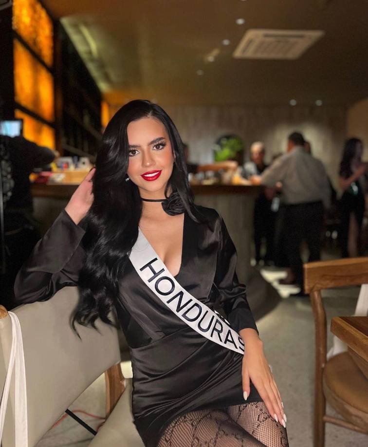 Cabe destacar, que Zu Clemente con su inteligencia y carisma se ha posicionado además como una candidata fuerte y que posiblemente conquiste la corona ante sus otras compañeras o de una anhelada clasificación en el top 20.