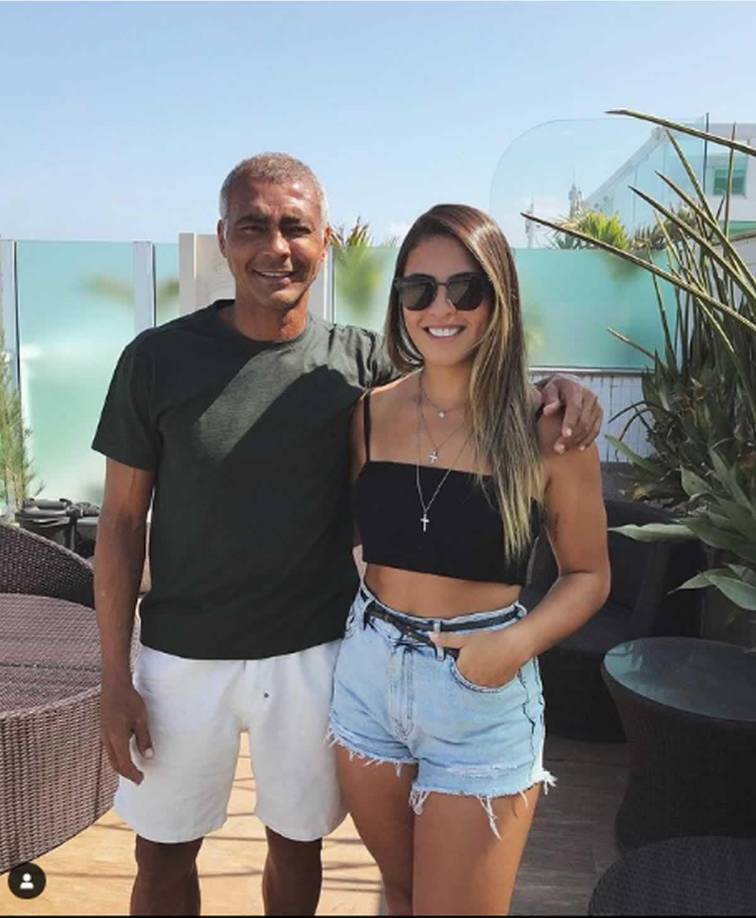 Mientras que Romario, el exfutbolista de la Selección de Brasil, sigue creciendo ahora en su carrera política luego que fuera reelegido Senador de Rio de Janeiro el pasado mes de octubre, como parte de partido del expresidente Jair Bolsonaro. Puesto en el que permanecerá hasta el 2030 tras haber ganado con más de 2.3 millones de votos. 