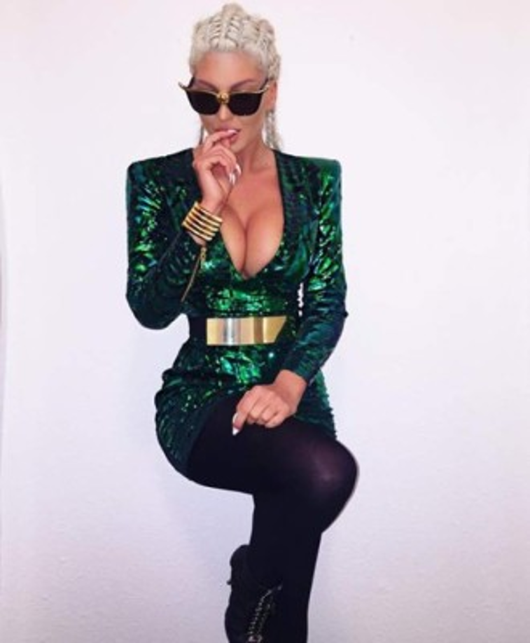 La chica deslumbra en redes sociales con sus fotos.