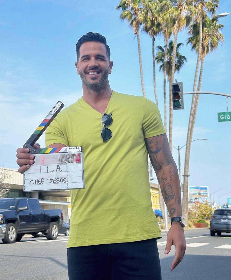 Por otro lado, a través de Las Top News, la periodista Mandy Fridmann confirmó el despido del reconocido Chef Yisus Díaz del programa matutino, Despierta América.