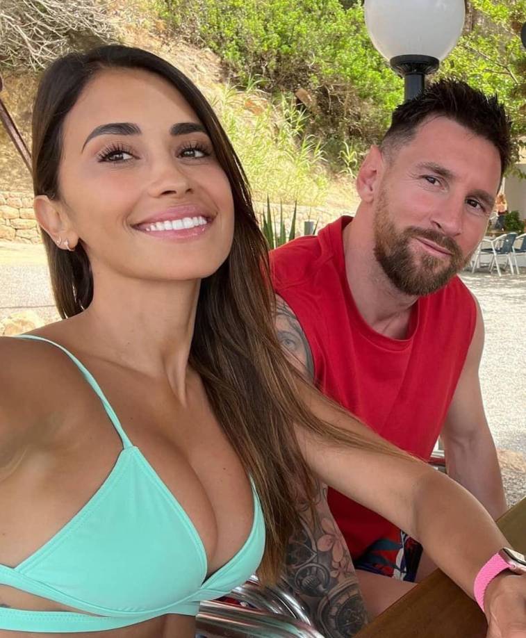 Messi decidió partir rumbo a Ibiza al lado de Antonela Roccuzzo y sus hijos. 