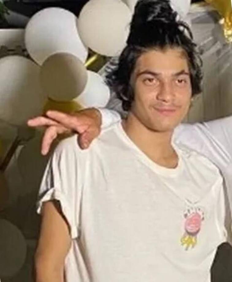 “Hoy recibimos la noticia de la pérdida de mi hijo Andy Rodríguez. Me informaron del accidente y, lamentablemente, falleció. Su pérdida nos deja un gran vacío”, publicó.