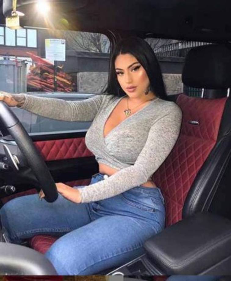 Una de las invitadas en la fiesta fue Estelle Morain, una modelo de Instagram que tiene más de 35 mil seguidores. Subió a las redes sociales varias imágenes del fin de semana que revelaron el poco profesionalismo del jugador inglés.