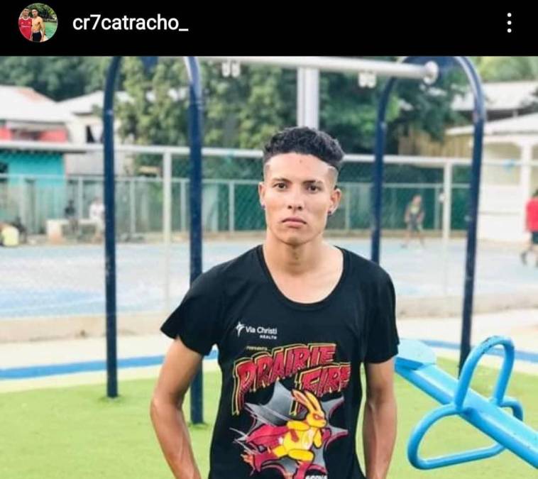 El joven se denomina en sus redes sociales como el “CR7 catracho”. El chico nacido en Olancho estará conociendo durante esta semana si formará parte finalmente del Sabá FC de la Liga de Ascenso.