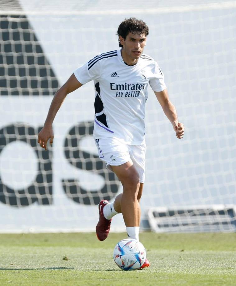 Jesús Vallejo: El defensor español no entra en los planes de Ancelotti y el Real Madrid planea venderlo para esta nueva campaña.