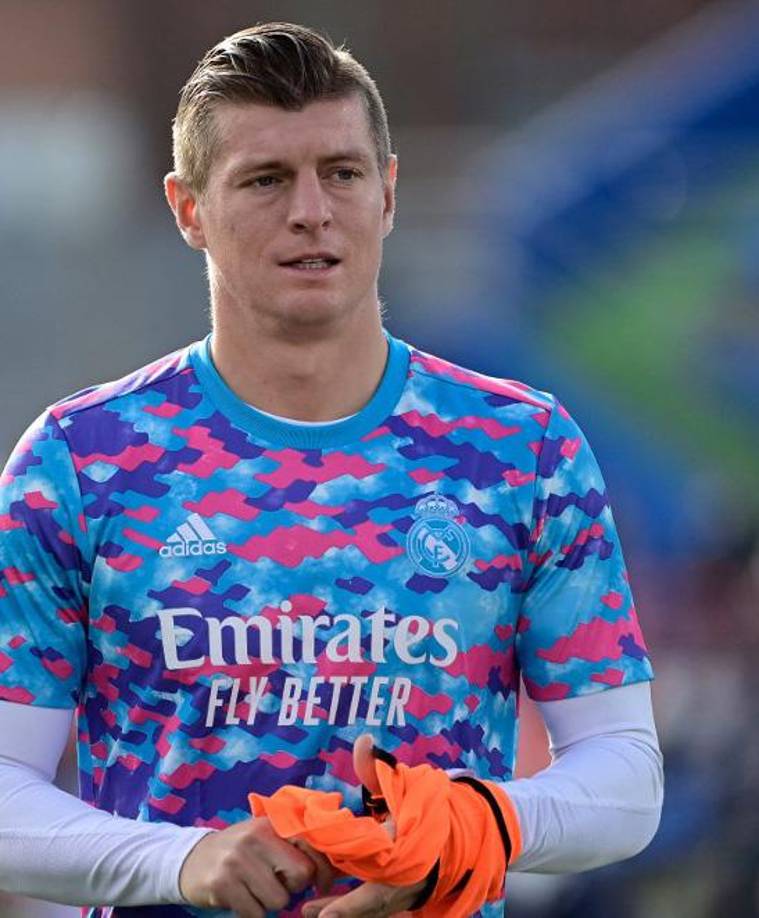 Toni Kroos, 32 años, afirma querer terminar su carrera en el Real Madrid, donde juega desde 2014, y no planea ningún traspaso antes de su retirada deportiva, dijo la cadena Sky Sport News.