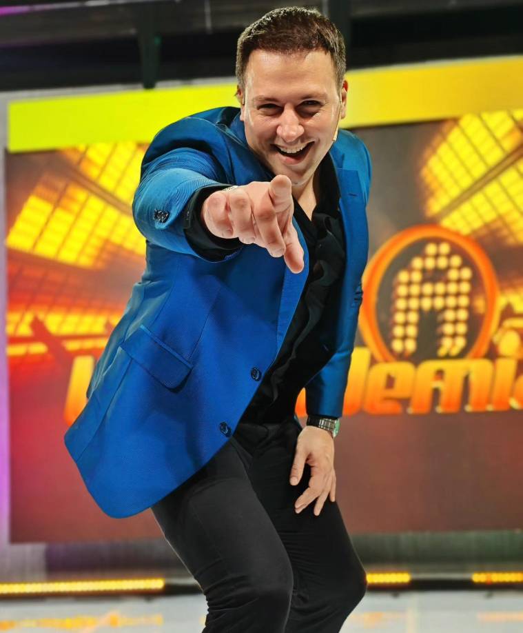 El presentador de TV Azteca Honduras, Gustavo Leone, está de acuerdo con sus colegas y opina que Honduras ganará 2- 1.