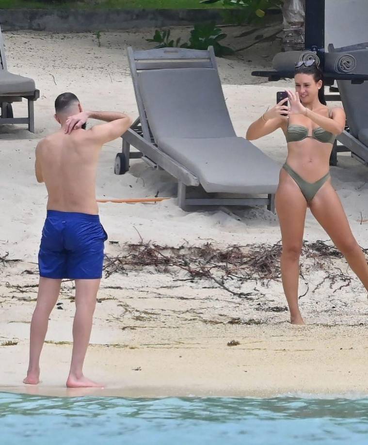 Las imágenes que filtraron muestran al ganador del Balón de Oro 2022 con su ex, pero lo que llama la atención es su cercanía, pese a que se conocía que el jugador salía con la modelo Jordan Ozuna.