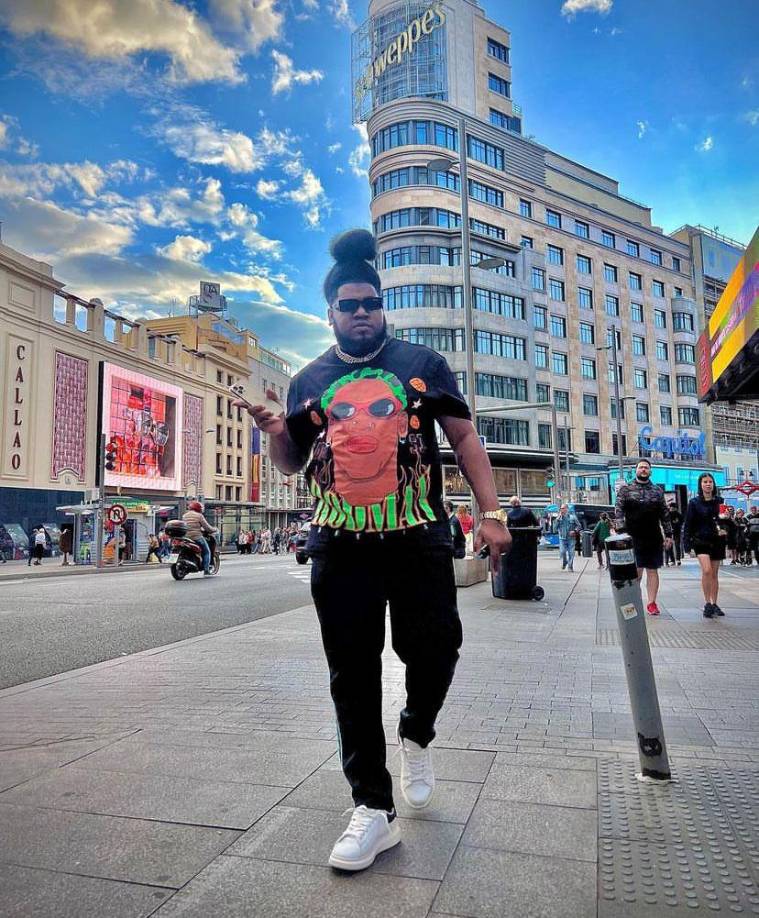 ”Yo hago mis payasadas pero las hago fuera de un desfile donde el mero 15 de septiembre no me voy a meter a una marcha, obvio que no”.