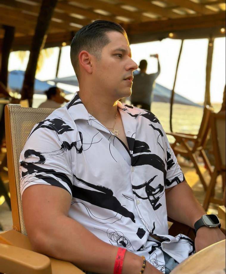 José David Altamirano es un reconocido comunicador e influencer sampedrano. 