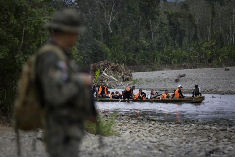 Panamá bloqueó 5 kilómetros de rutas migratorias en la selva del Darién