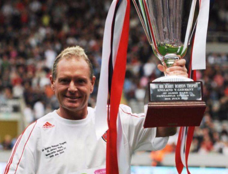 “ Nunca me rendí. Creo que el momento en que me rendiré será cuando esté en un ataúd. Aparte de eso, seguiré luchando”, finalizó diciendo Gascoigne.