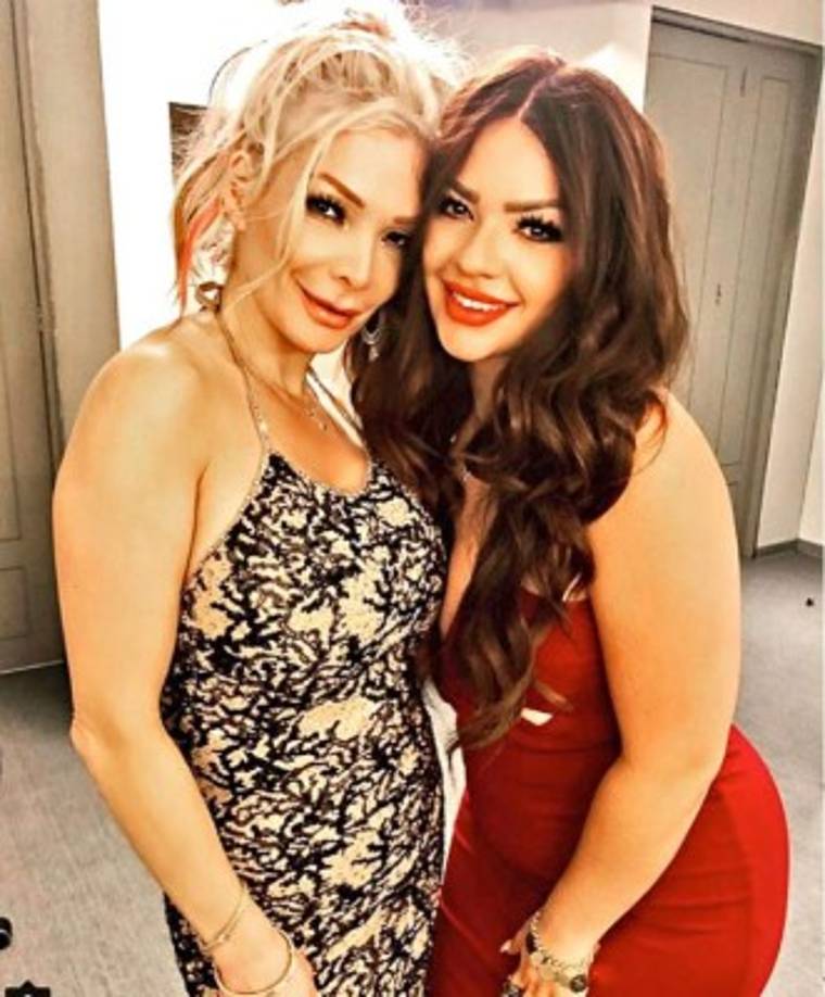 'Yo prefiero tener a Marisela como mi madre. Ella tiene un estilo muy diferente al mío', confiesa la bella chica que aspira a seguir sus pasos en el mundo de la música.