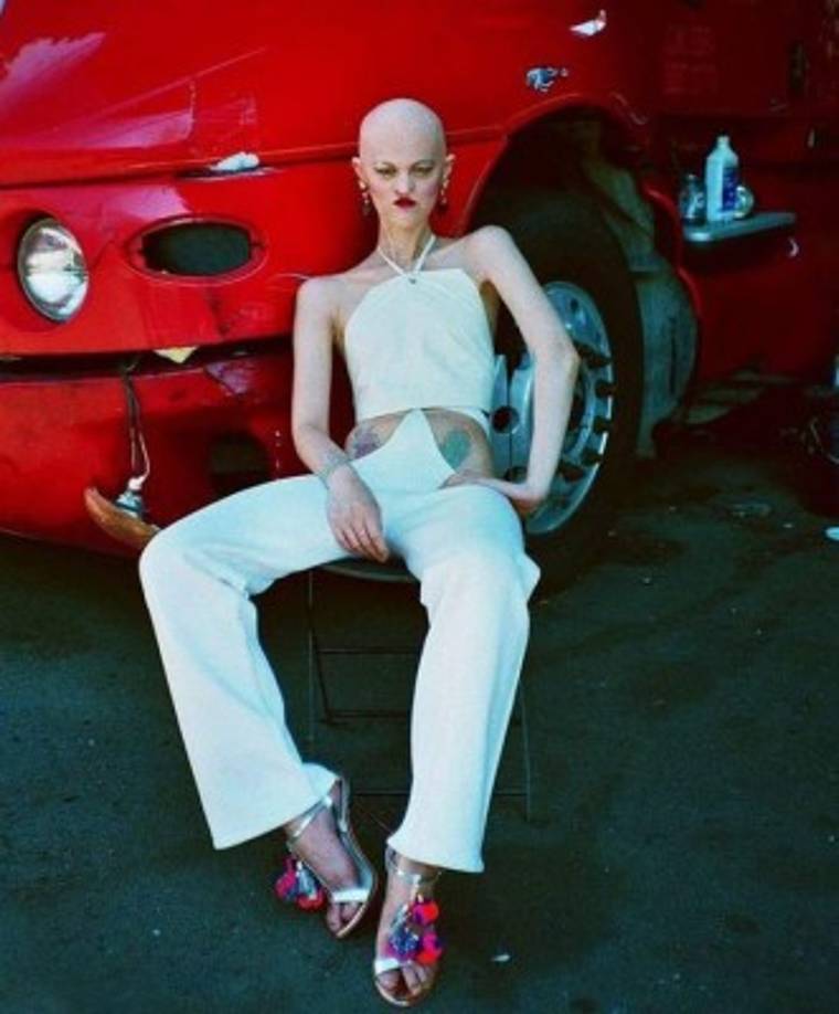 Su carrera como modelo comenzó después de que ella comenzara a responder a los anuncios de Craigslist en busca de modelos 'únicas', y pronto construyó un portafolio. <br/>