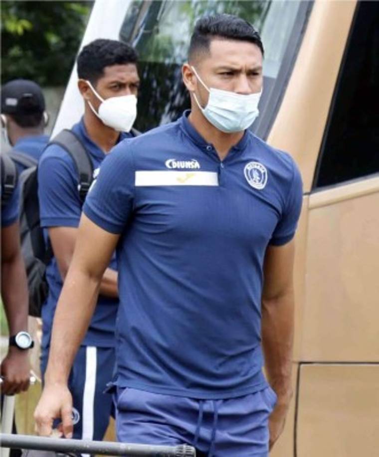 El portero hondureño Marlon Licona se va del Motagua en busca de más minutos. Sale cedido y defenderá el arco del Vida de La Ceiba. El equipo cocotero se decidió por Licona tras no poder cerrar el fichaje de Harold Fonseca, confirmó el periodista Manfredo Reyes.