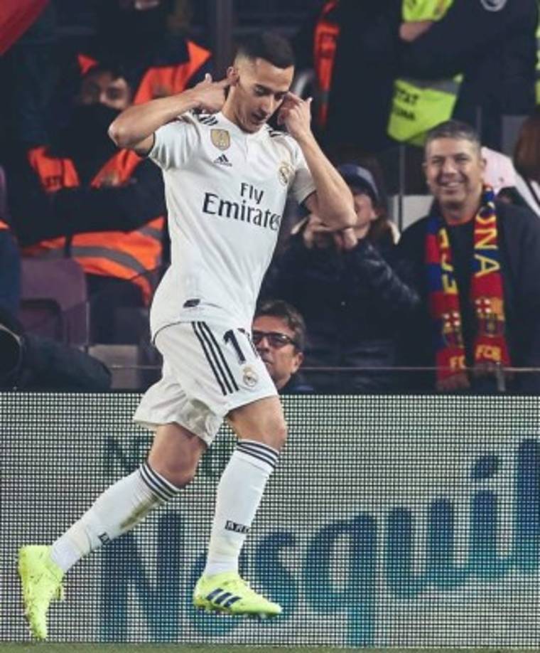 Lucas Vázquez: El español sigue sin renovar con Real Madrid y ahora que está lesionado, tiene cuesta arriba su continuidad en el Real Madrid. Sin embargo, según el diario 'As', el club blanco le ha hecho una última oferta de renovación que podría convencer a Lucas a última hora para quedarse en la capital de España. Foto Facebook Lucas Vázquez.