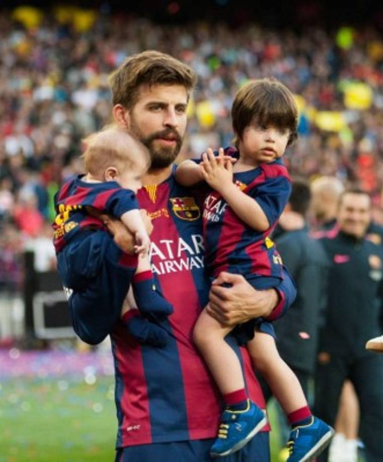 Piqué con Milan y Sasha.