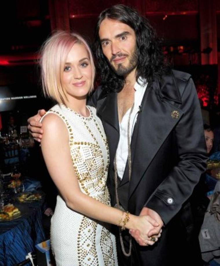 Katy Perry y Russell Brand.<br/><br/>Estos pasaron del amor al odio antes de firmar los papeles de divorcio, ya Russell salía con otras mujeres.<br/><br/>La canción 'Part of Me' parece haber sido escrita para Brand, cuya letra dice: 'No vas a romper mi espíritu. Tu amor fue barato, siempre descosiéndose... Me defraudaste en grande. Pero eso es el pasado y hay una parte de mí que nunca podrás destruir'. <br/>
