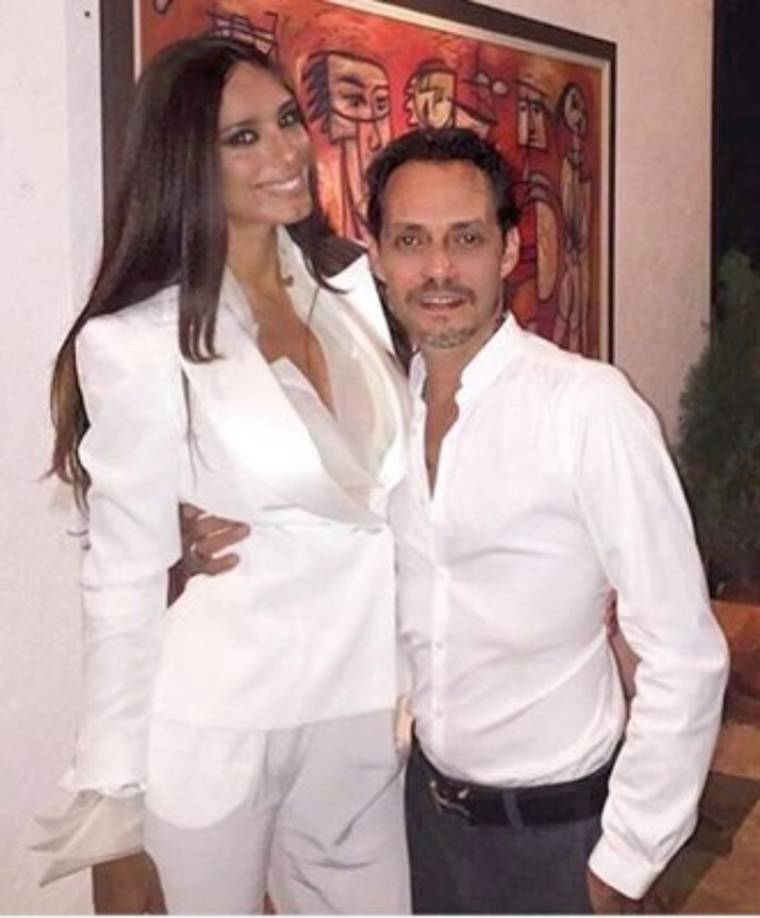 El programa 'El gordo y la flaca' también compartió esta imagen y escribieron: ''¡Que viva el amor! Feliz el flaco de oro con su novia'.