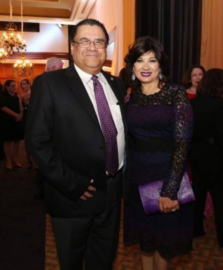 Arturo y Patricia Corrales.