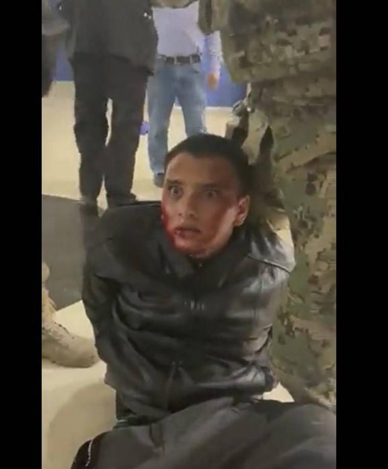 Las autoridades investigan el caso y hasta ahora se desconoce si hay personas heridas. 