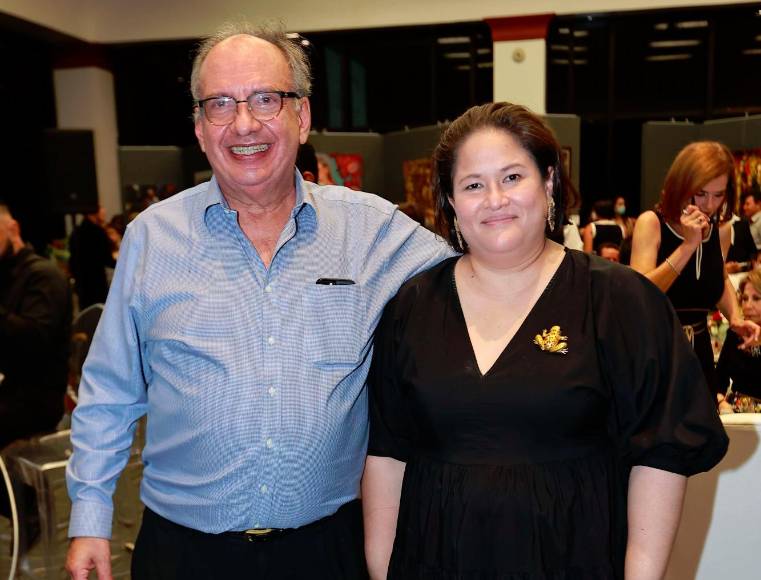 Víctor Kawas y Leticia Banegas