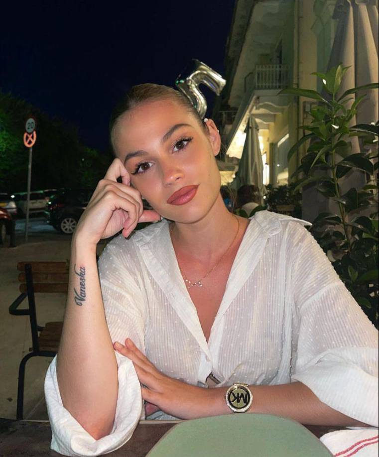 Se trata de Nadia Jémez, hija del entrenador de fútbol Paco Jémez, hizo uso de las redes sociales, específicamente TikTok, para revelar detalles inéditos sobre Ibai Llanos y Gerard Piqué.