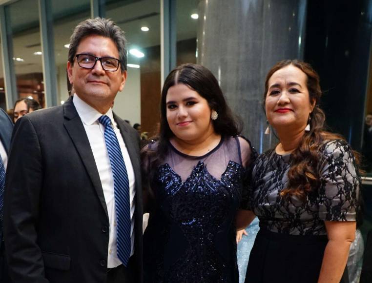 Salomón Argüelles, Frances Argüelles y Ada María de Argüelles 