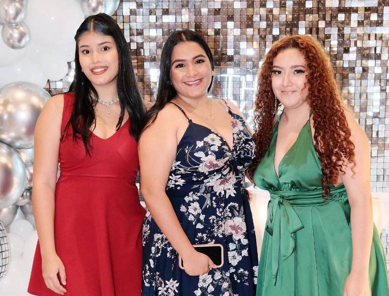 Krystell Alemán, Yudeth Castellanos y Ruth Santos