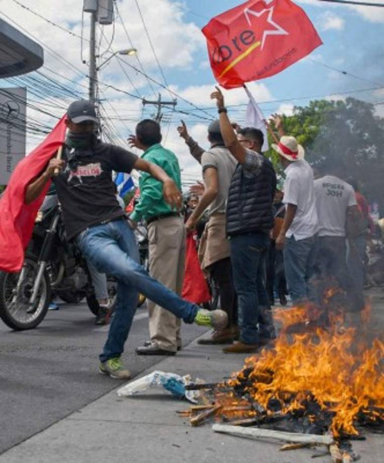 Los ánimos entre los hondureños están caldeados debido a la tardanza del TSE en anunciar los resultados oficiales.