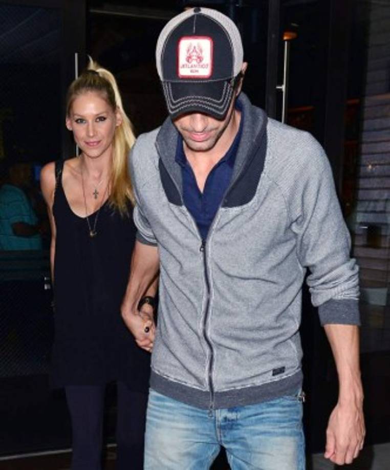 Las imágenes, publicadas por el medio británico Daily Mail, se han vuelto muy comentadas en el sitio donde los principales dardos apuntan a un desorden alimenticio.