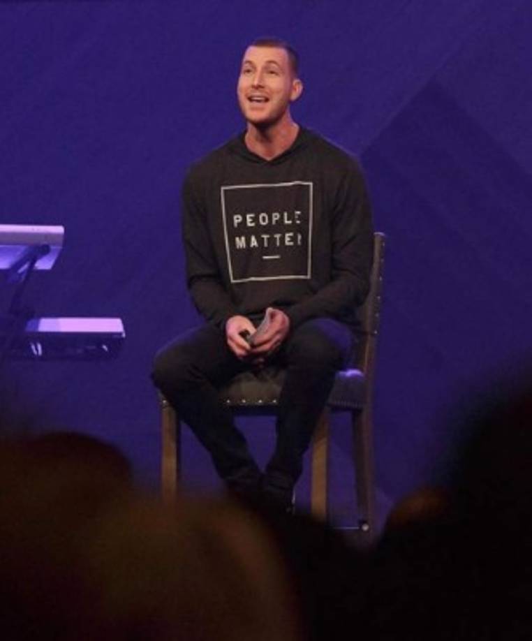 Andrew Stoecklein era el pastor de la Iglesia Inland Hills en Chino, California.