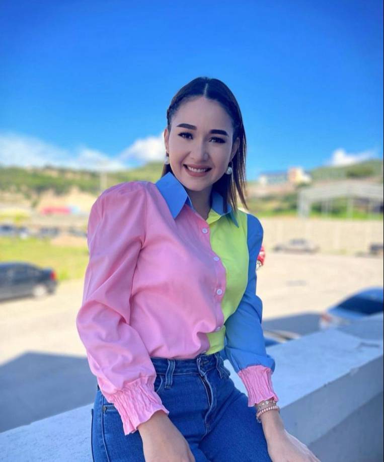 Contó que en ese proyecto tenían una persona que las patrocinaba de niñas y ellas le mandaban cartitas en agradecimiento.