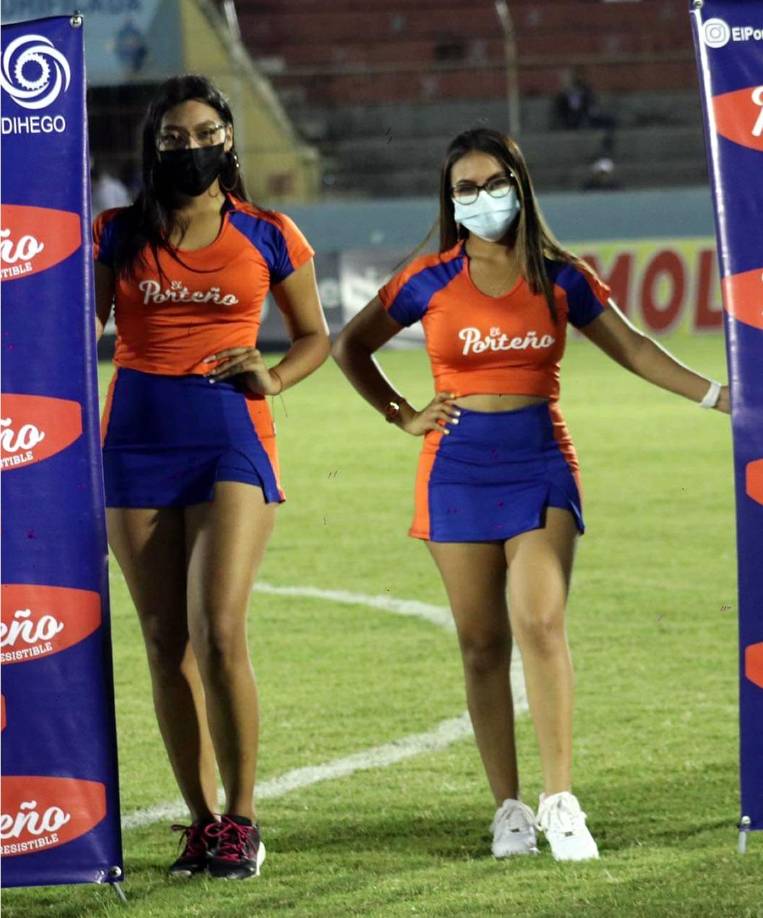 En el estadio Ceibeño durante el juego Victoria-Honduras Progreso se presentarios varias edecanes de los patrocinadores del Home Club.